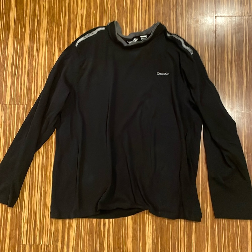 Men’s Large Calvin Klein black long sleeve t shirt (used)